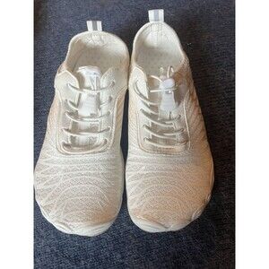 HF Athletic Shoe Sz 36 Barefoot White Slip On Lightweight